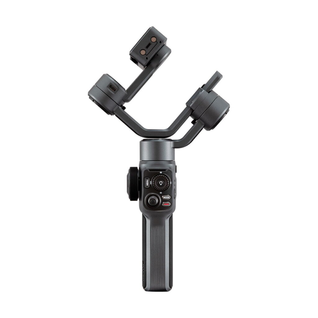 Zhiyun_Smooth_5_001 Zhiyun Smooth 5 älypuhelimille on musta käsikameran gimbal-stabilisaattori, jossa on joystick, ohjauspainikkeet ja säädettävä kolmiakselinen kiinnitys, kuvassa valkoista taustaa vasten.