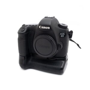 canon_6d Canon 6D (SC 65000) + akkukahva - Käytetty