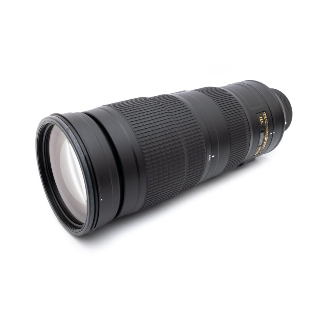 Nikon AF-S Nikkor 200-500mm f/5.6E ED VR (Kunto K4.5, takuu 6kk) - Käytetty