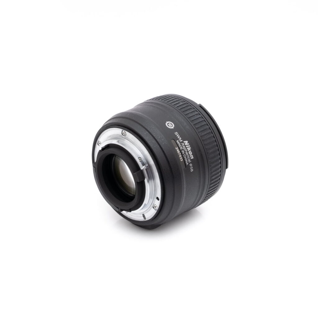 nikon_50-3 Nikon AF-S Nikkor 50mm f/1.8 G - Käytetty