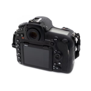 nikon_d850-2 Nikon D850 (SC 25000, sis.ALV24%) - Käytetty