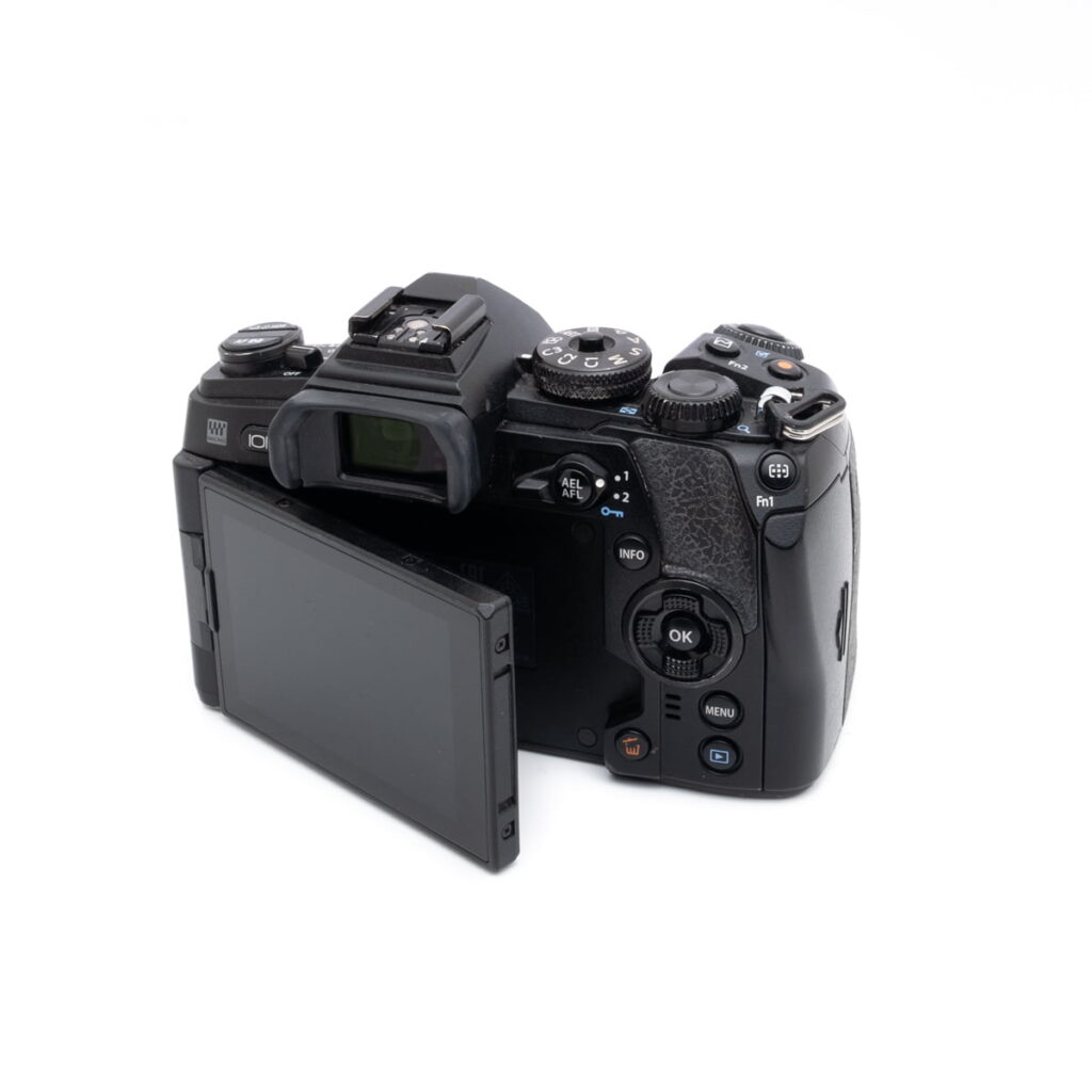 olympus_em1ii-3 Olympus OM-D E-M1 Mark II (SC 16600)- Käytetty