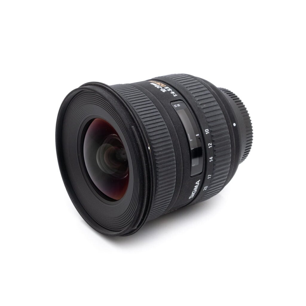 sigma_10-20-2 Sigma 10-20mm f/4-5.6 D DC HSM Nikon F DX - Käytetty