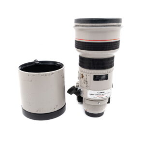 canon_300 Canon EF 300mm f/2.8 L USM (sis.ALV24%) - Käytetty