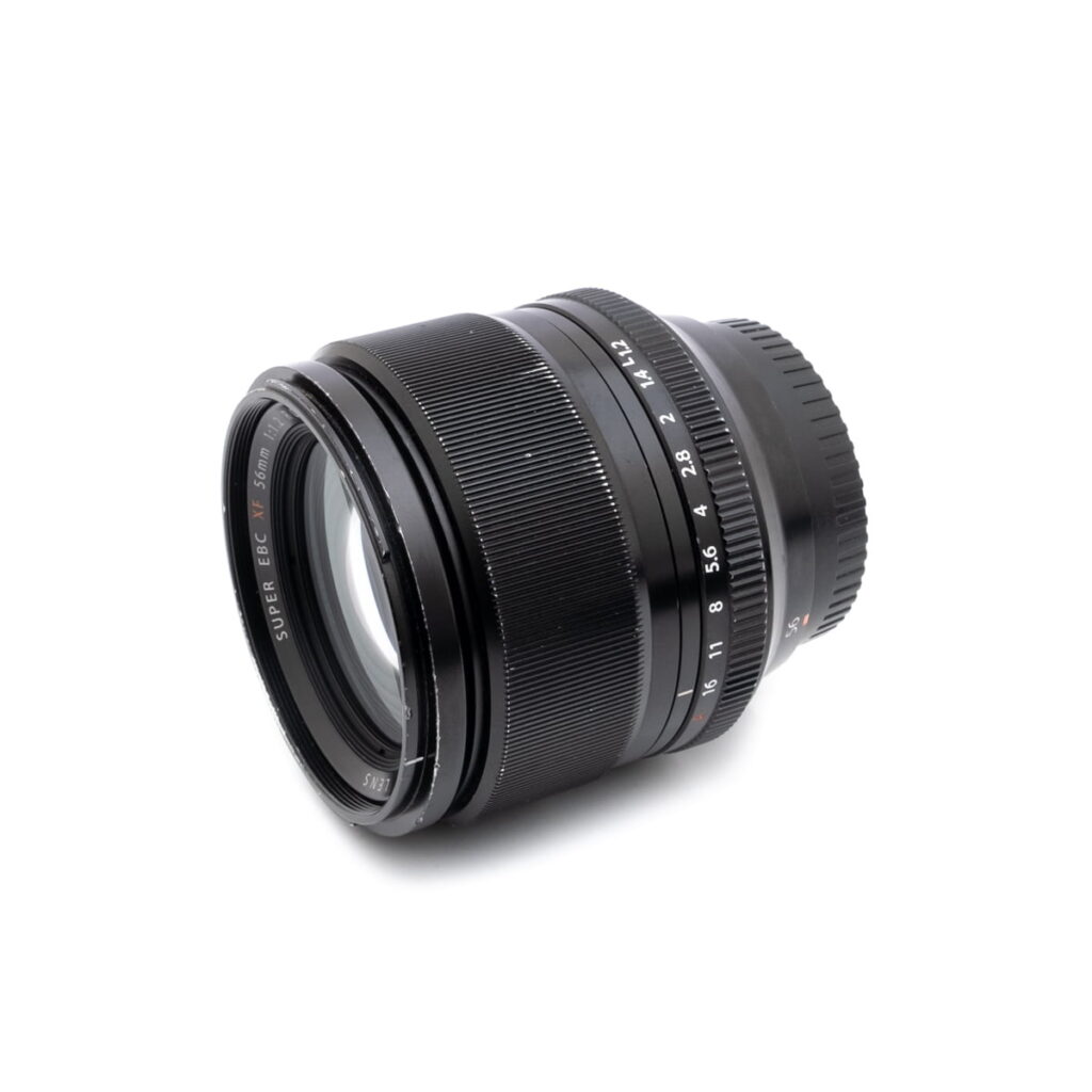 fuji_56-2 Fujifilm Fujinon XF 56mm f/1.2 R (sis.ALV24%) - Käytetty