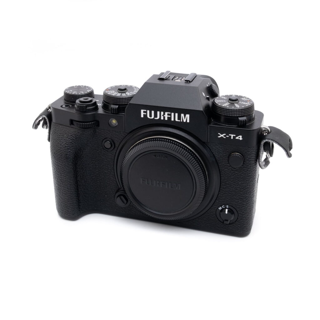 fuji_xt4 Fujifilm X-T4 (SC 22100, sis.ALV24%) - Käytetty