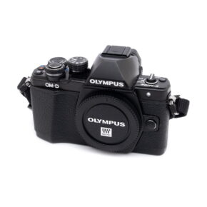 olympus_em10ii Olympus OM-D E-M10 II (SC 10200) - Käytetty
