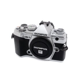 olympus_m5iii Olympus OM-D E-M5 Mark II (SC 1200) - Käytetty