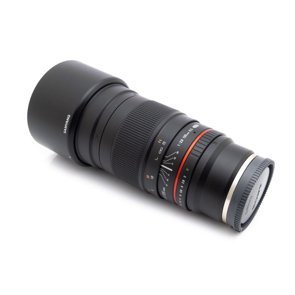 samyang_135 Samyang 135mm f/2 ED UMC Sony FE (sis.ALV24%, Kunto K4.5) - Käytetty