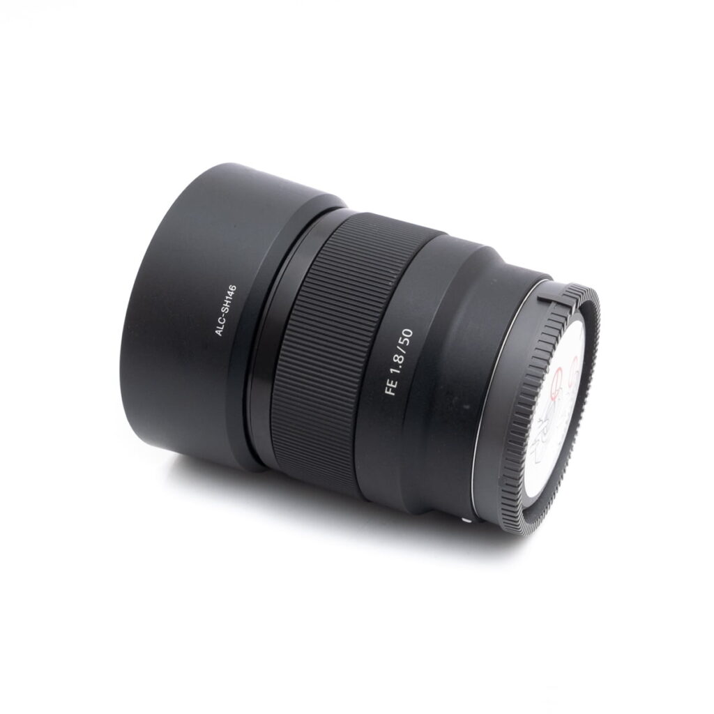 sony_50 Sony FE 50mm f/1.8 (sis.ALV24%) - Käytetty