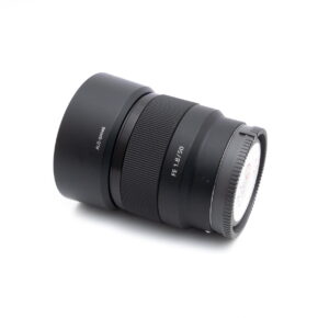 sony_50 Sony FE 50mm f/1.8 (sis.ALV24%) - Käytetty