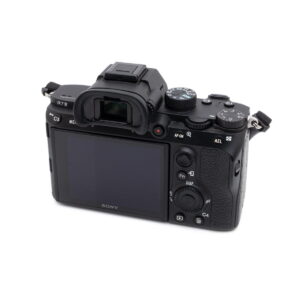 sony_a7iii-2 Sony A7 III (SC 45200, sis.ALV24%) – Käytetty
