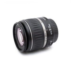 Canon EF-S 18-55mm f/3.5-5.6 II - Käytetty