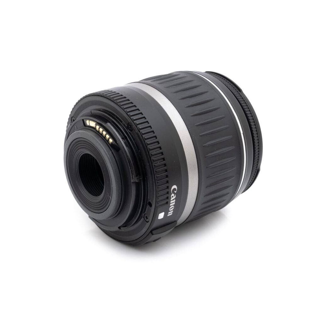 Canon EF-S 18-55mm f/3.5-5.6 II - Käytetty