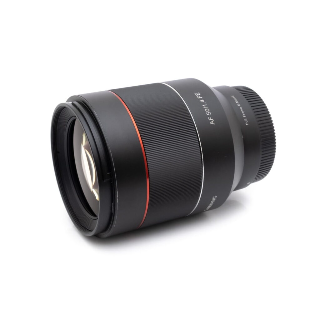 samyang_50-2 Samyang AF 50mm f/1.4 Sony FE - Käytetty