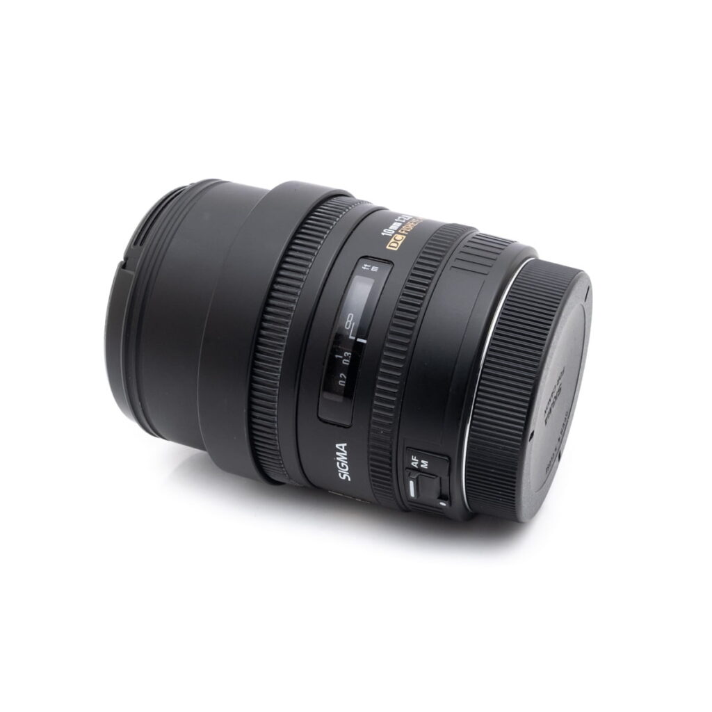 sigma_10 Sigma 10mm f/2.8 DC Fisheye Canon EF-S - Käytetty