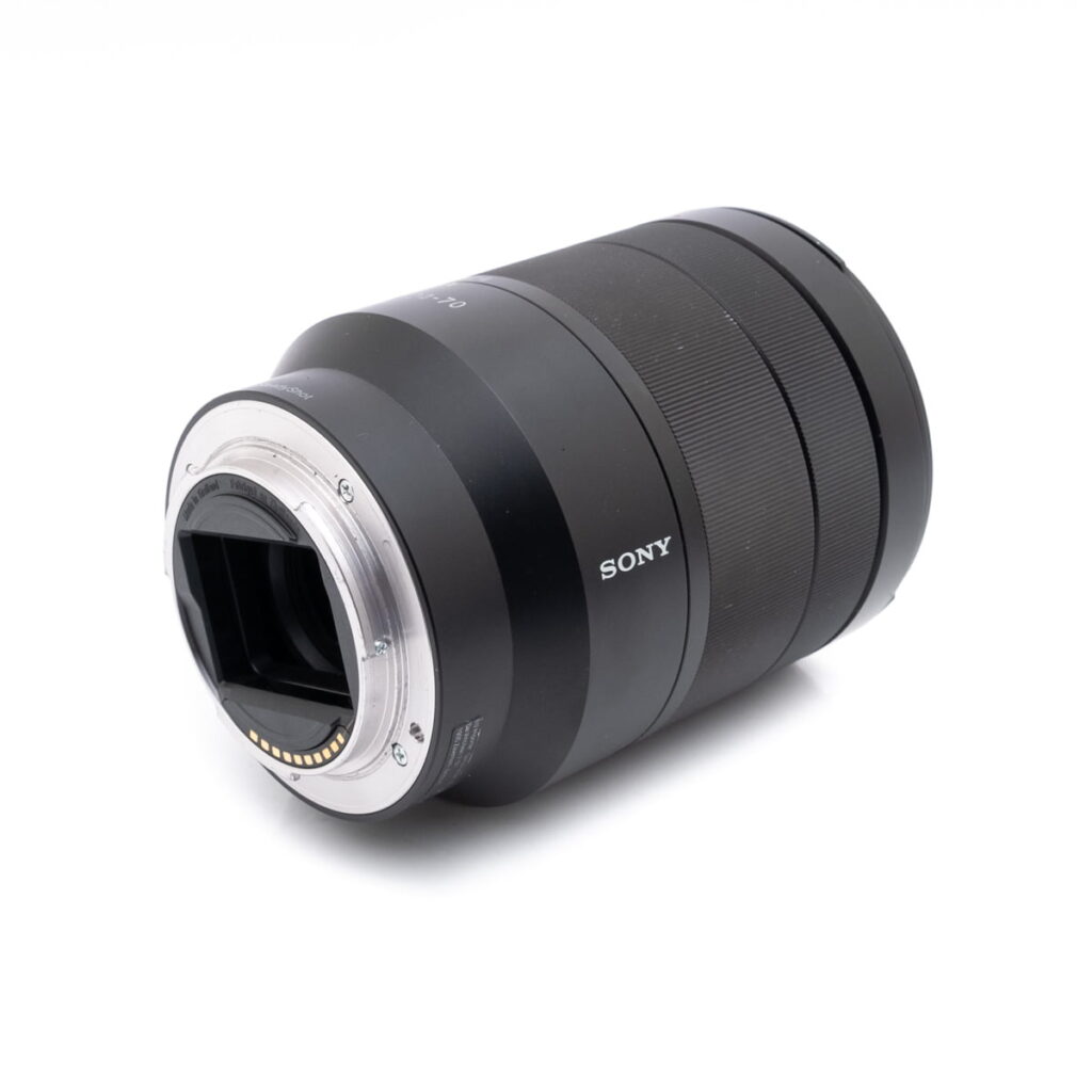sony_24-70-3 Sony FE 24-70mm f/4 Vario-Tessar ZA OSS (sis.ALV24%) - Käytetty