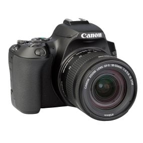 Canon EOS 250D + EF-S 18-55mm f/4-5.6 IS STM Kamerat