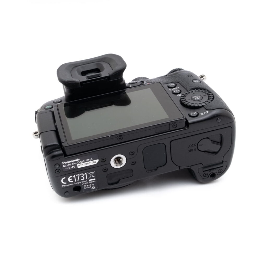 lumix_gh4-4 Panasonic Lumix GH4 (SC 14000)- Käytetty