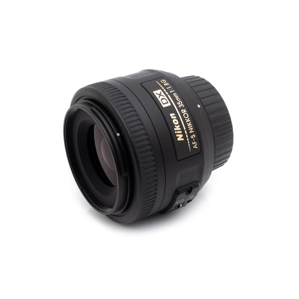 nikon_35-2 Nikon AF-S Nikkor 35mm f/1.8 G DX - Käytetty