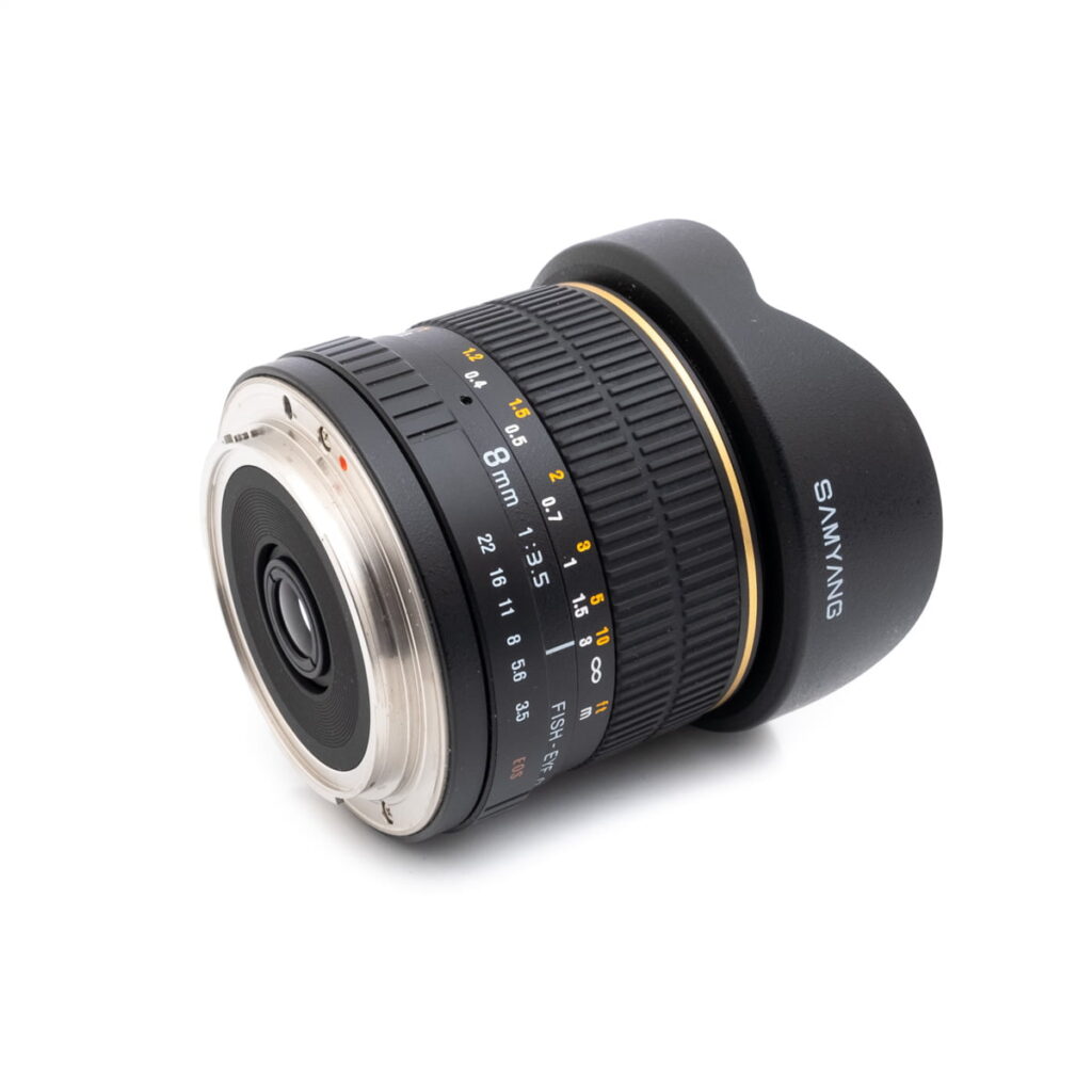 samyang_8-3 Samyang 8mm f/3.5 Fisheye CS Canon EF-S - Käytetty
