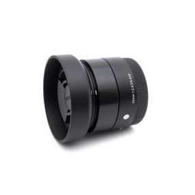 Sigma 30mm f/2.8 DN Sony E (Kunto K5) – Käytetty Käytetyt kamerat ja vaihtolaitteet