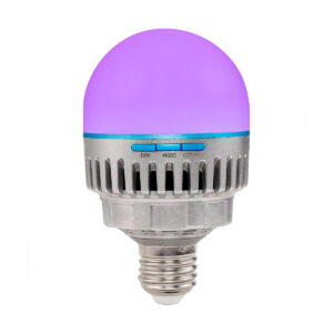 NANLITE PavoBulb 10C Bi-Color RGBWW LED-lamppu (1-paketti) on hopeinen LED-lamppu, jossa on hehkuva violetti kupu ja sivupainikkeet, joissa on merkinnät DIM, MODE ja CCT/HUE, valkoista taustaa vasten.