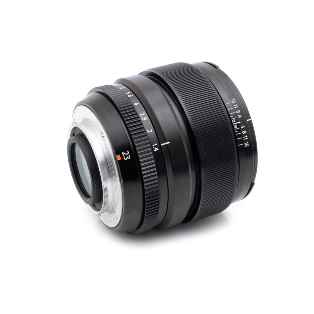 fuji_23-3 Fujifilm Fujinon XF 23mm f/1.4 R (sis.ALV24%) - Käytetty