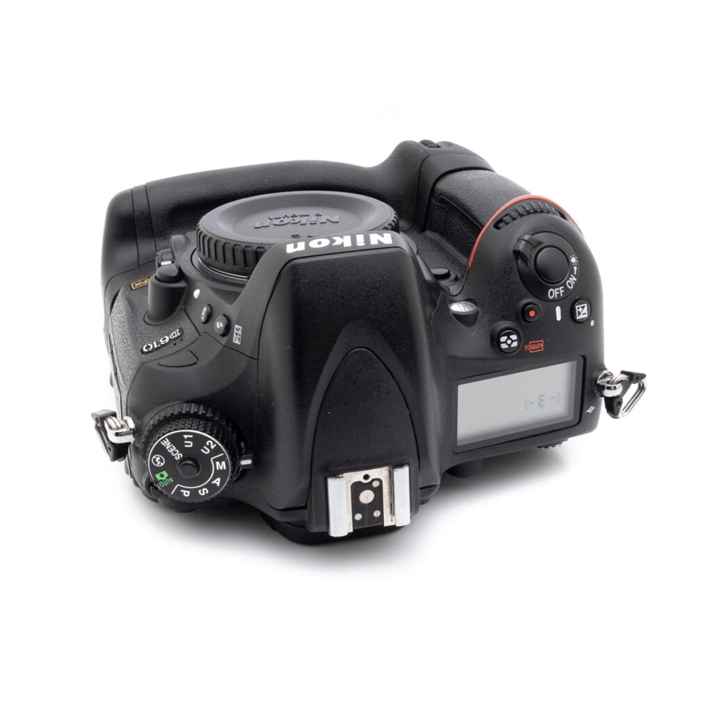 nikon_d610-4 Nikon D610 + akkukahva (SC 45500) - Käytetty