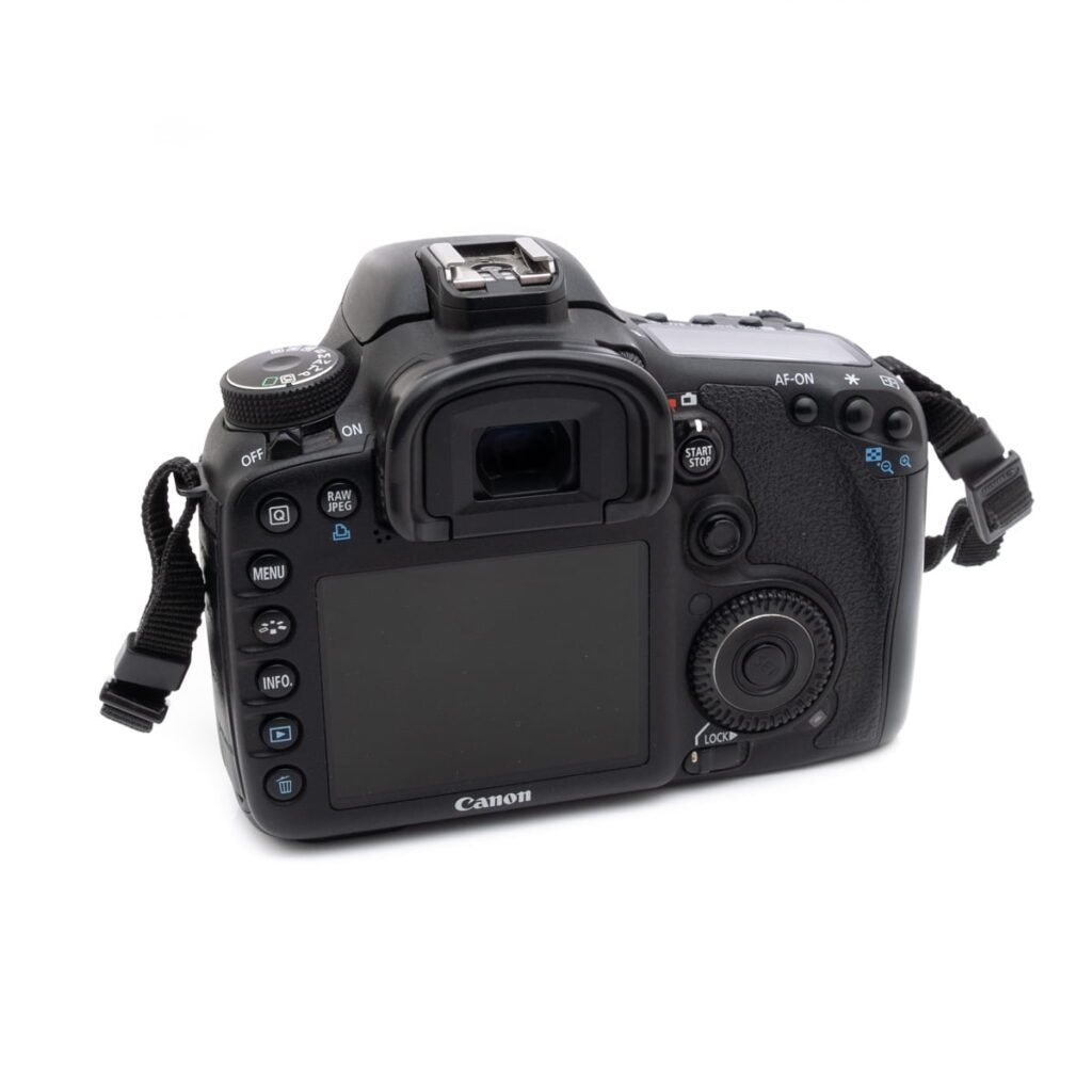 Canon EOS 7D (SC 28100, sis.ALV24%) - Käytetty