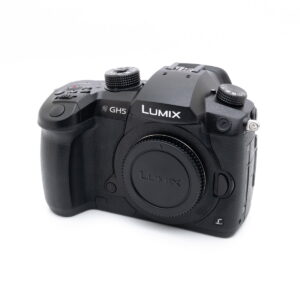 Panasonic Lumix GH5 (Kunto K4.5) - Käytetty