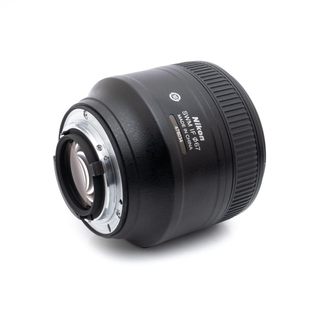 nikon_85-3 Nikon AF-S Nikkor 85mm f/1.8 G - Käytetty