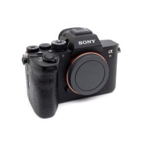 Sony A7R IV (SC 1900, Takuu 6kk) - Käytetty