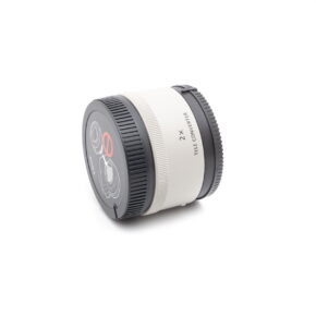 Sony FE 2x Tele Converter (Kunto K4.5) - Käytetty
