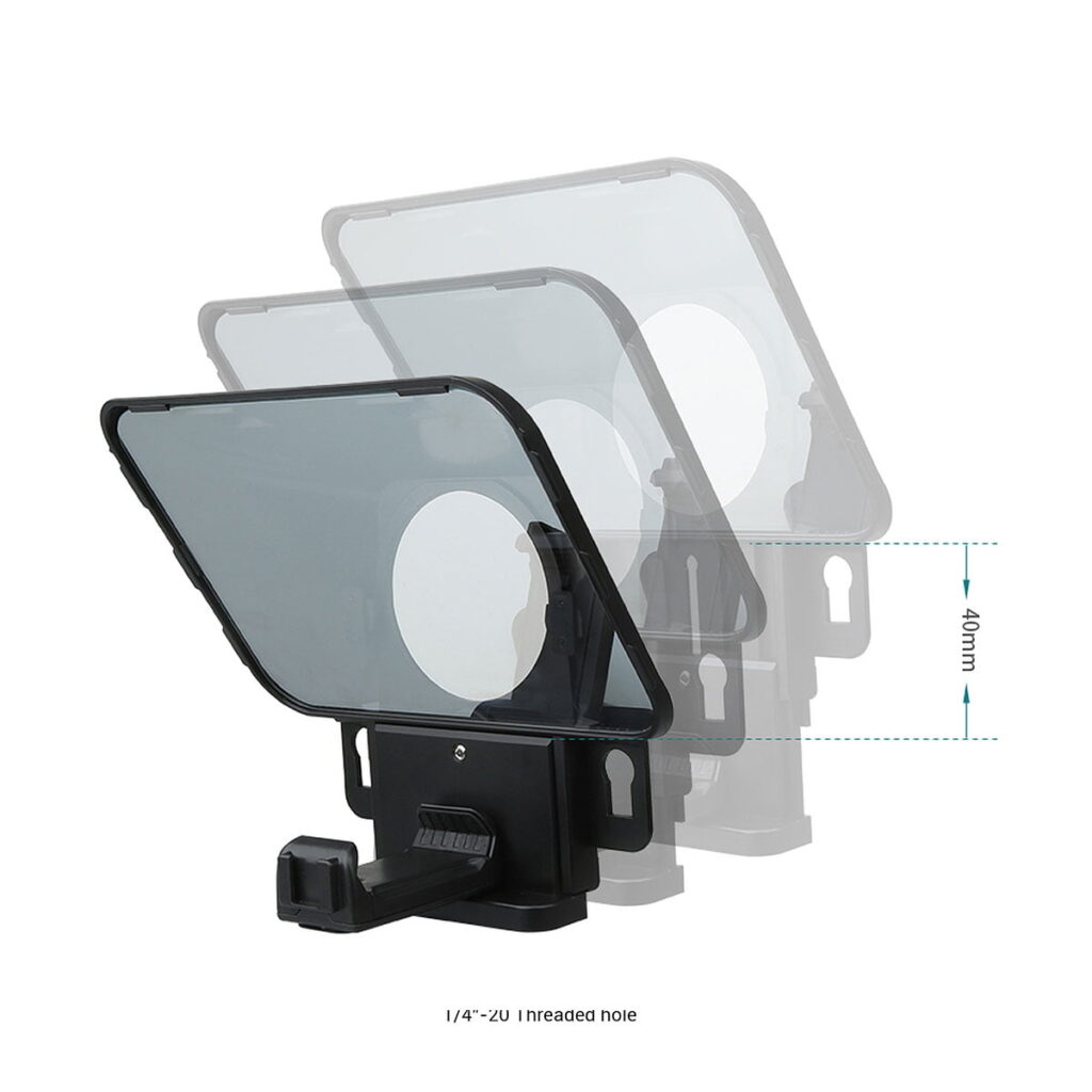 SmallRig_3374_Portable_Tablet_Smartphone_DSLR_Teleprompteri_004 Läpinäkyvä suorakaiteen muotoinen kilpi, jossa on pyöreä leikkaus, on asennettu mustalle säädettävälle jalustalle, joka on esitetty kolmessa asennossa 40 mm:n pystysuuntaisen säädön havainnollistamiseksi. Alla: "SmallRig 3374 Portable Tablet/Smartphone/DSLR Teleprompteri". 1/4-20 kierteinen reikä.