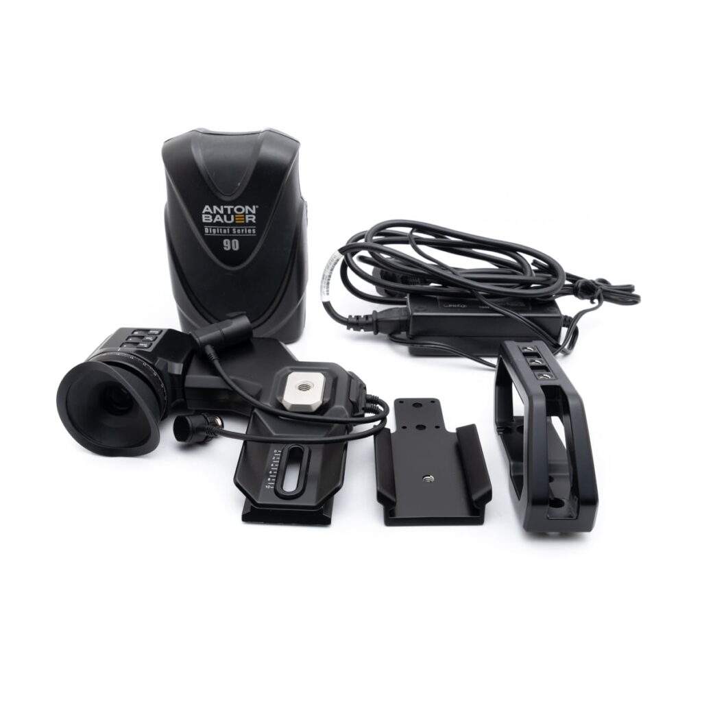 blackmagic_ursa Blackmagic Ursa Mini Pro 4.6K G1 + tarvikkeet (sis.ALV24%) - Käytetty