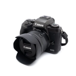 canon_eosm5 Canon EOS M5 + 15-45mm - Käytetty