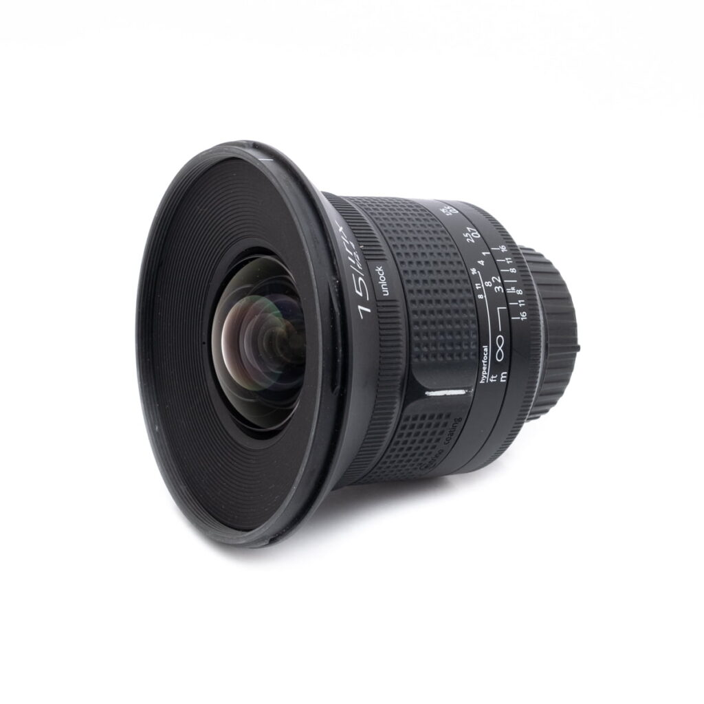 Irix 15mm f/2.4 Firefly Nikon (sis.ALV24%) - Käytetty