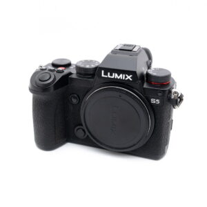 lumix_s5 Panasonic Lumix DC-S5 - Käytetty