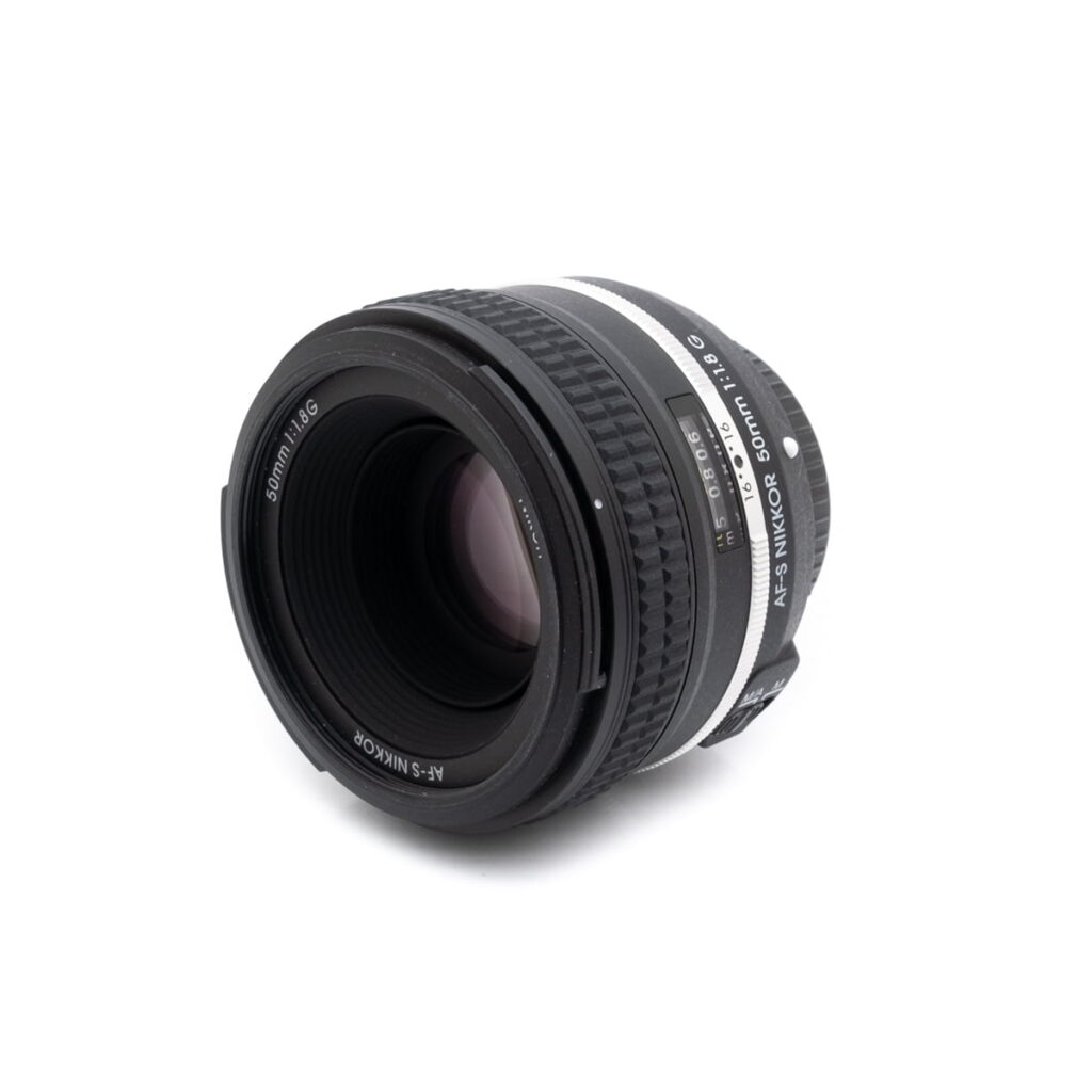 nikon_50-2 Nikon AF-S Nikkor 50mm f/1.8 G (sis.ALV24%) - Käytetty
