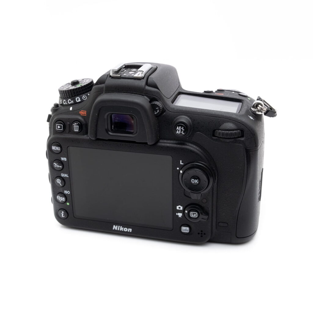 nikon_d7100-3 Nikon D7100 (SC 6300, Kunto K4.5) - Käytetty