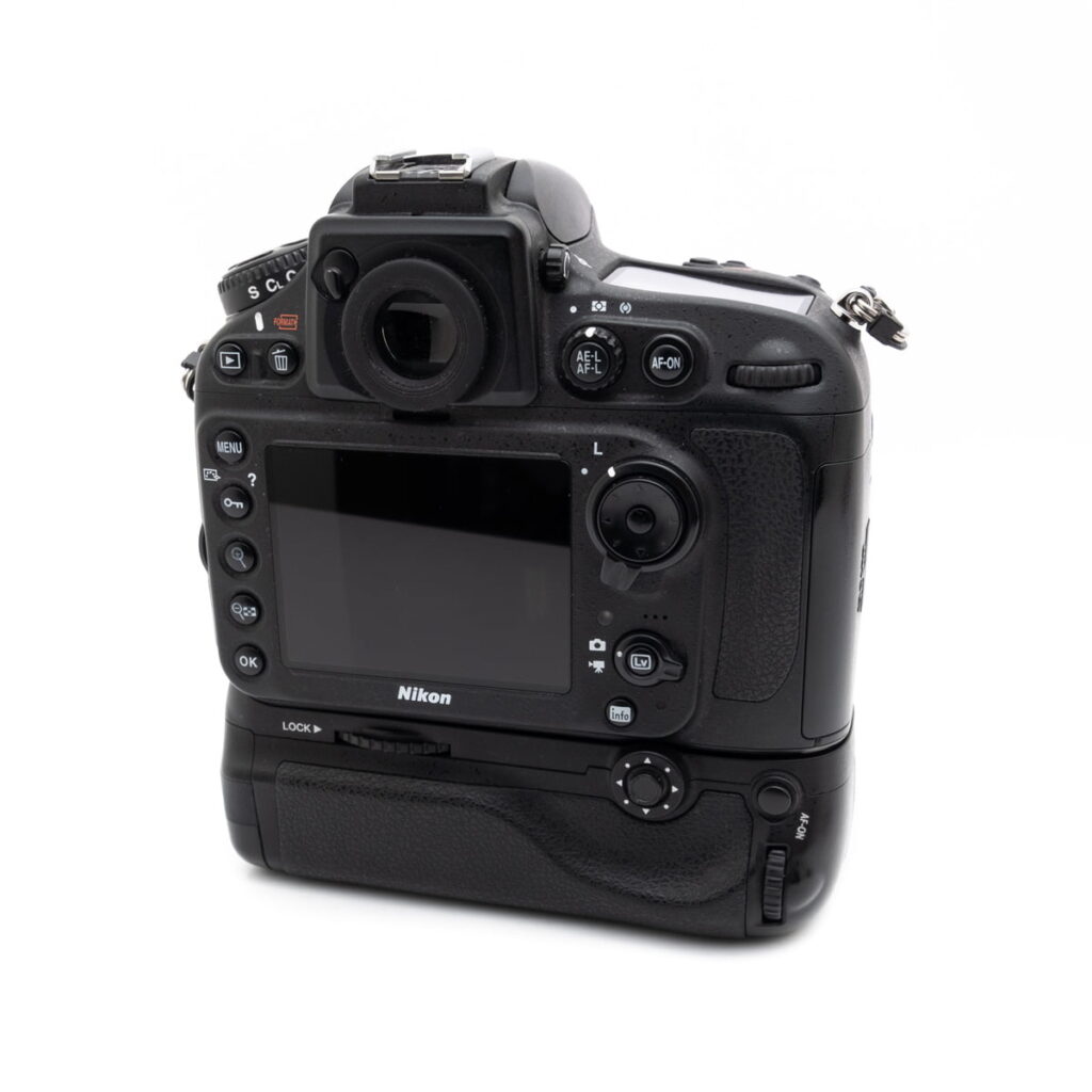nikon_d800-4 Nikon D800 + akkukahva (SC 105700, sis.ALV24%) - Käytetty