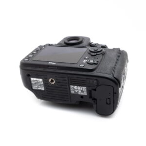 nikon_d810-5 Nikon D810 (SC 126900, sis.ALV24%) - Käytetty