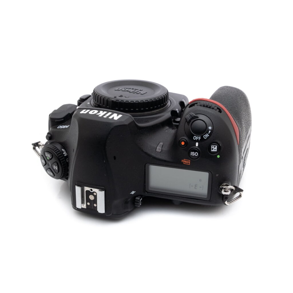 nikon_d850-5 Nikon D850 + akkukahva (SC 81000, sis.ALV24%) - Käytetty