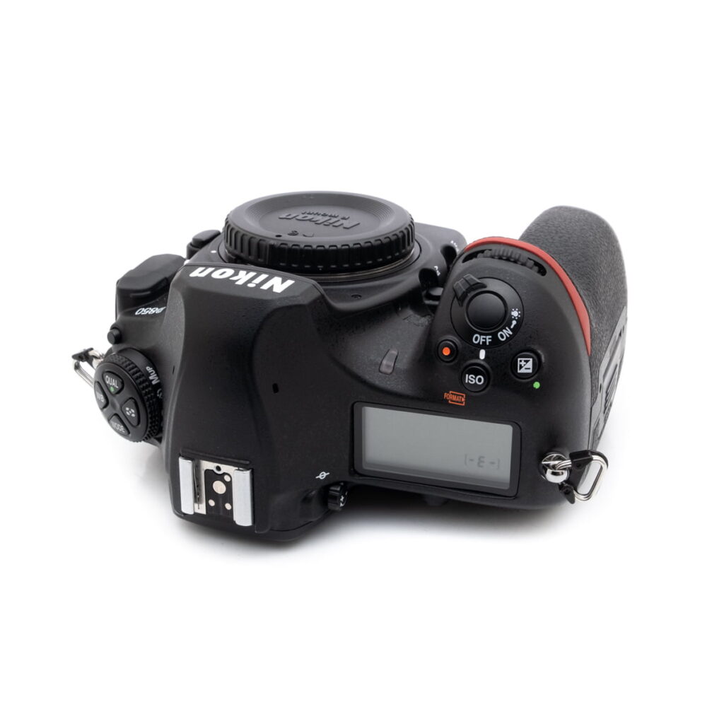 nikon_d850_2-5 Nikon D850 (SC 27500, sis.ALV24%) - Käytetty