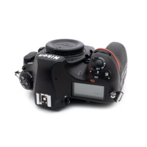 nikon_d850_2-5 Nikon D850 (SC 27500, sis.ALV24%) - Käytetty