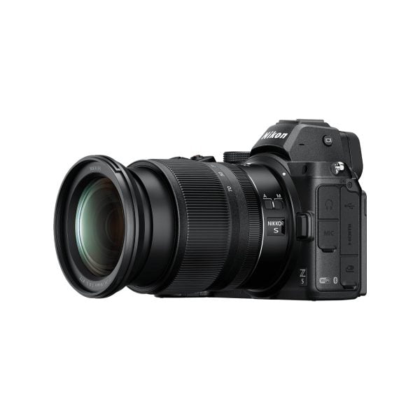 Nikon Z5 + Nikkor Z 24-70mm f/4 – 150€ TradeIN Järjestelmäkamerat 3