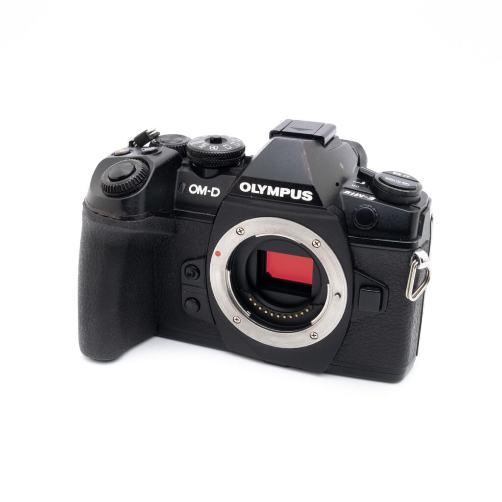 olympus_em1-2 Olympus OM-D E-M1 Mark II (SC 1400) - Käytetty