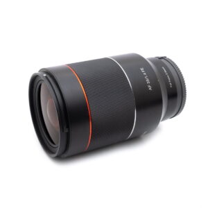 samyang_35-2 Samyang AF 35mm f/1.4 Sony FE (sis.ALV24%) - Käytetty
