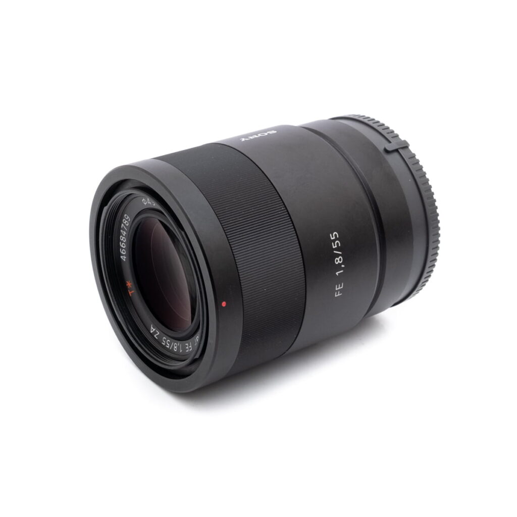 sony_55-2 Sony FE Sonnar T* 55mm f/1.8 ZA (sis.ALV24%) - Käytetty